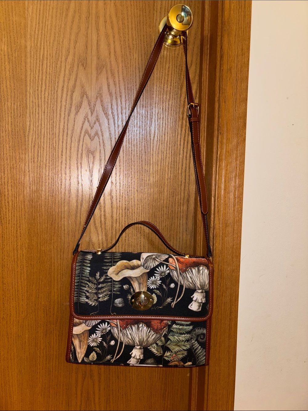Floral Mushroom Print Crossbody Satchel - Brown Trim - Picture 8 of 8